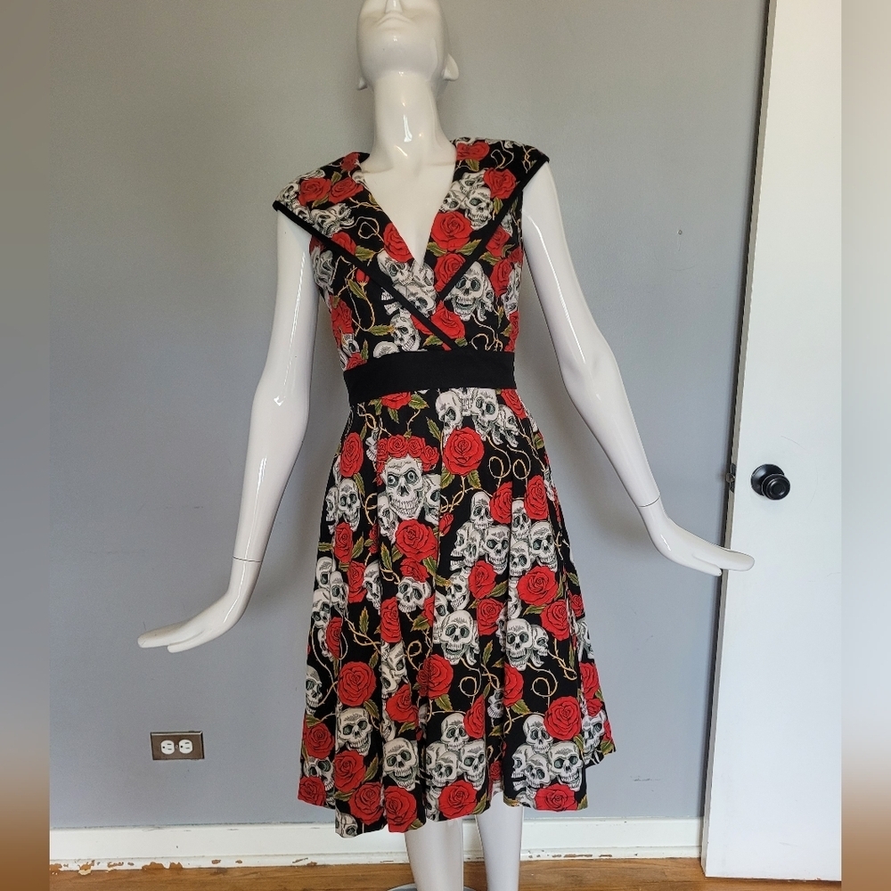 Banned Apparel Skull And Roses Dress, VGUC, Approximate Size S